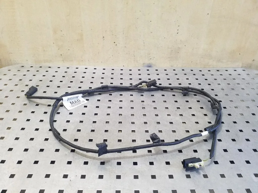 Muud juhtmed / juhtmestik CV6T14297MAD