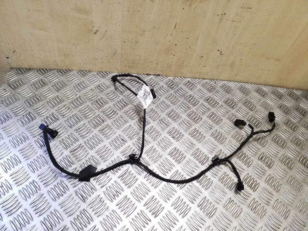 Citi vadi/instalācija AG9T18B518BA