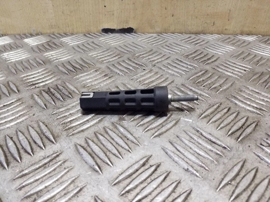Radiator mount bracket – Fiat Ducato (2014-)