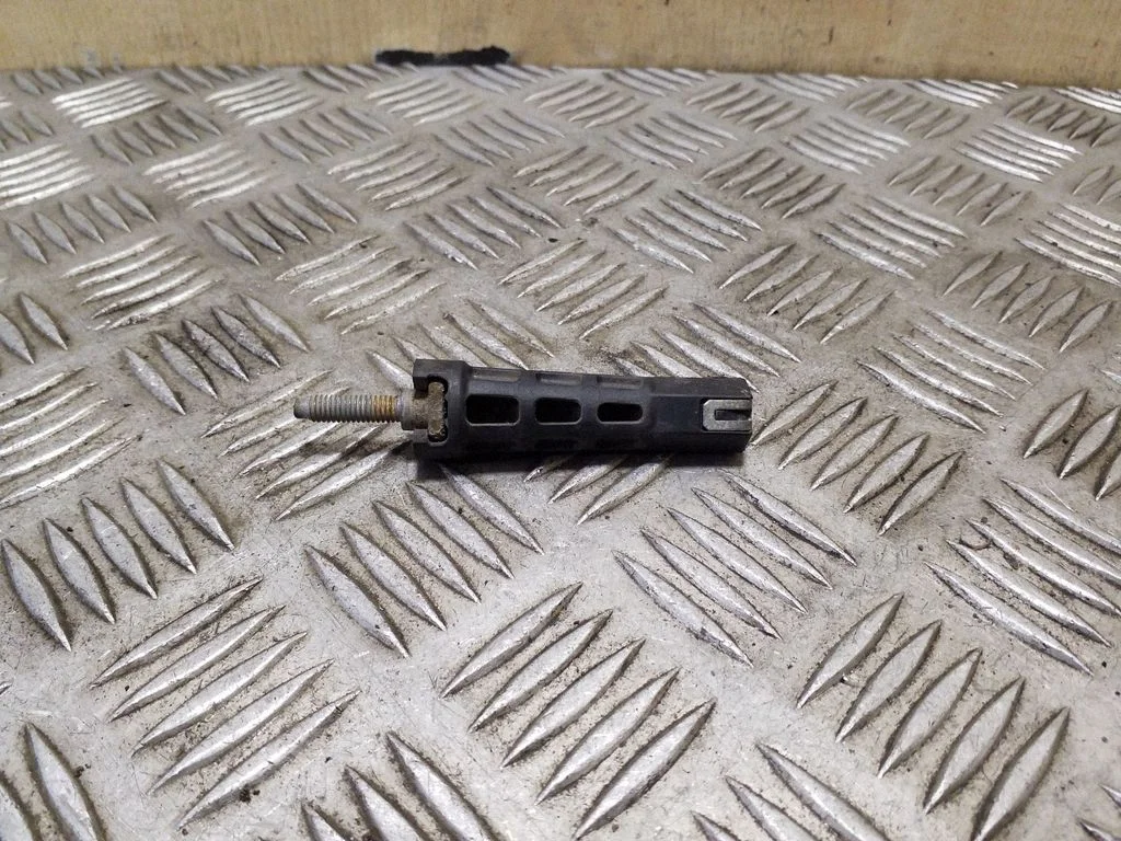 Radiator mount bracket – Fiat Ducato (2014-)