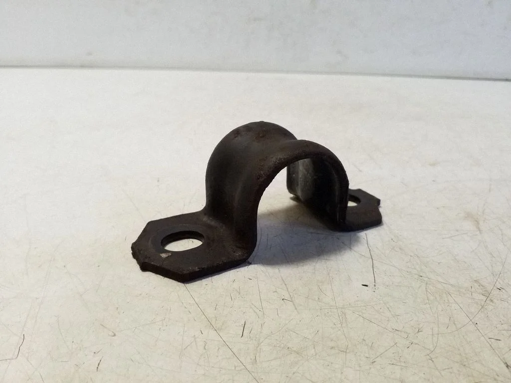 Sway bar bush bracket, rear – Lexus NX (2014-2021)