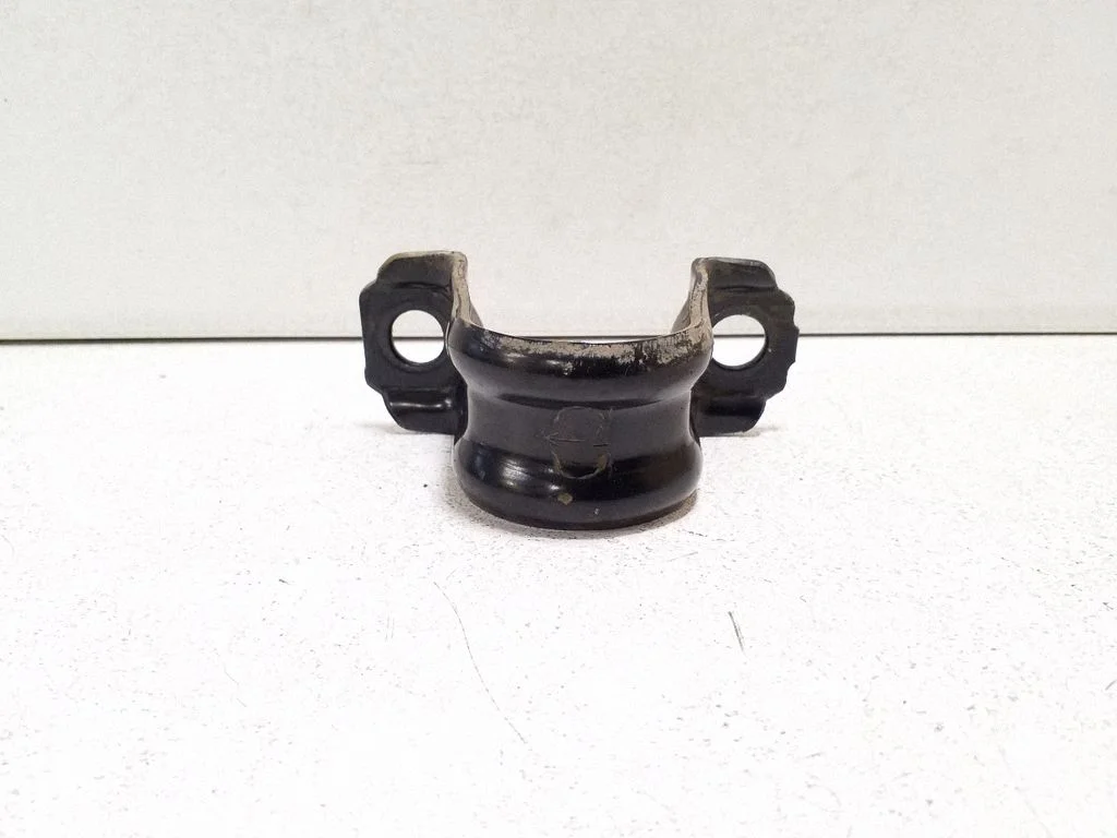 Stabilisaatori puksi klamber (tagumine)