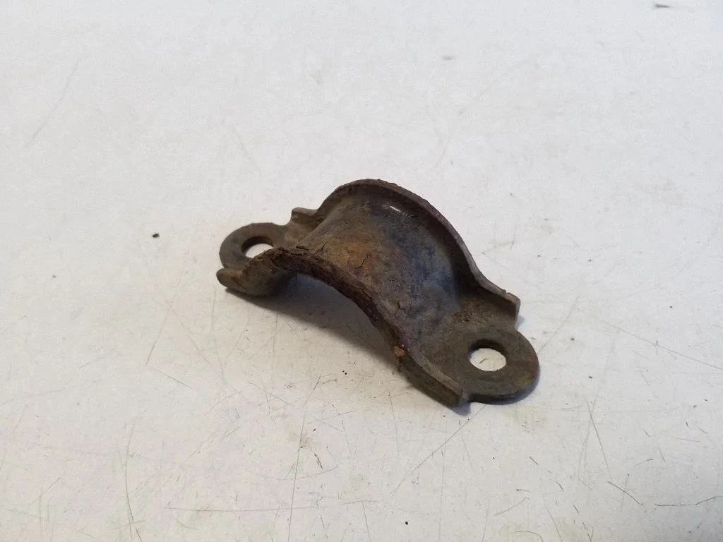 Stabilisaatori puksi klamber (tagumine)