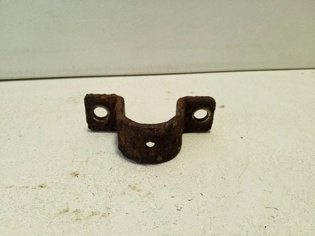 Stabilisaatori puksi klamber (tagumine)