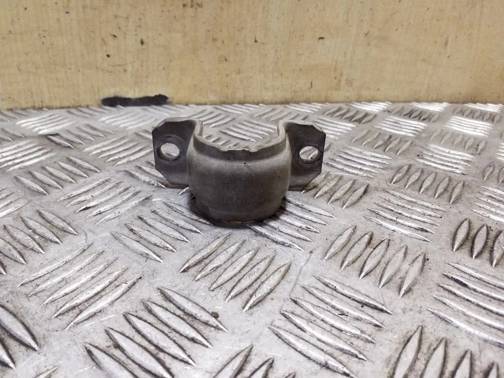 Stabilisaatori puksi klamber (tagumine) TE2109101