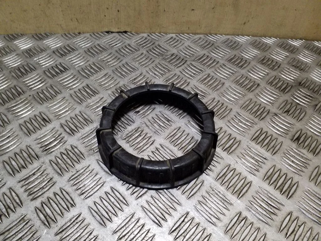Kütusepumba (paagis) lukustusmutter – Ford Mondeo MK IV (2007-2014)