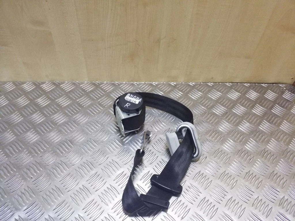 Saugos diržas trečios eilės