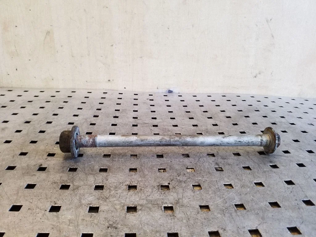 Other rear suspension part