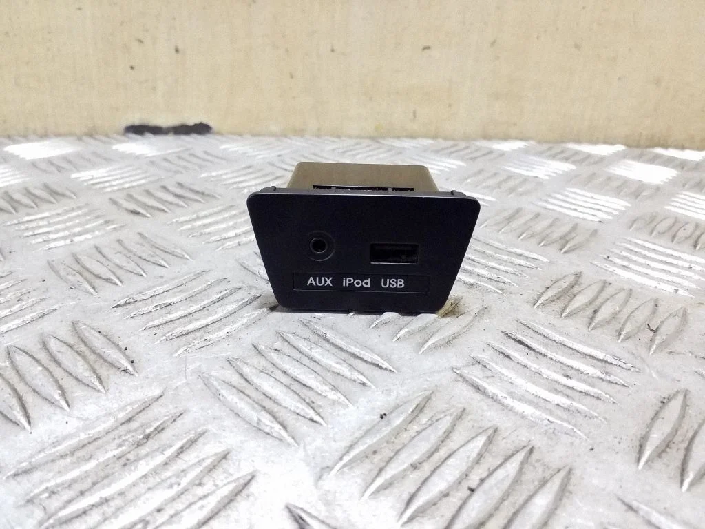 AUX-pesa 961102S500TAN