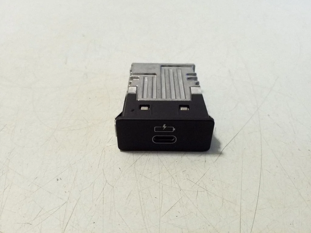 USB-pesa 19163010