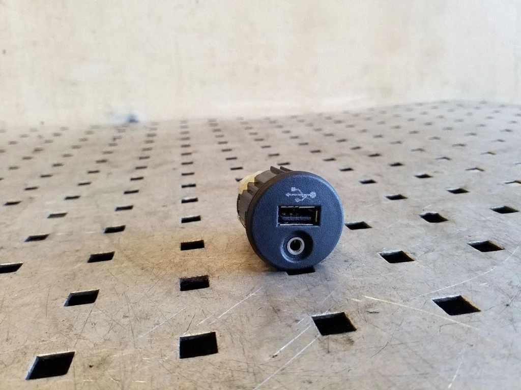 USB socket connector 280023BH00A