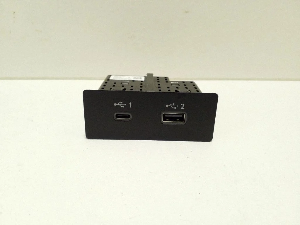 USB ligzda – Nissan Qashqai J12 (2021-)