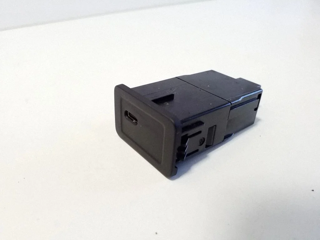 USB jungtis