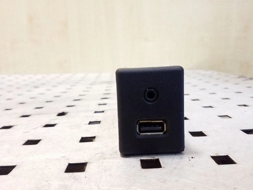 USB-pesa 20868798