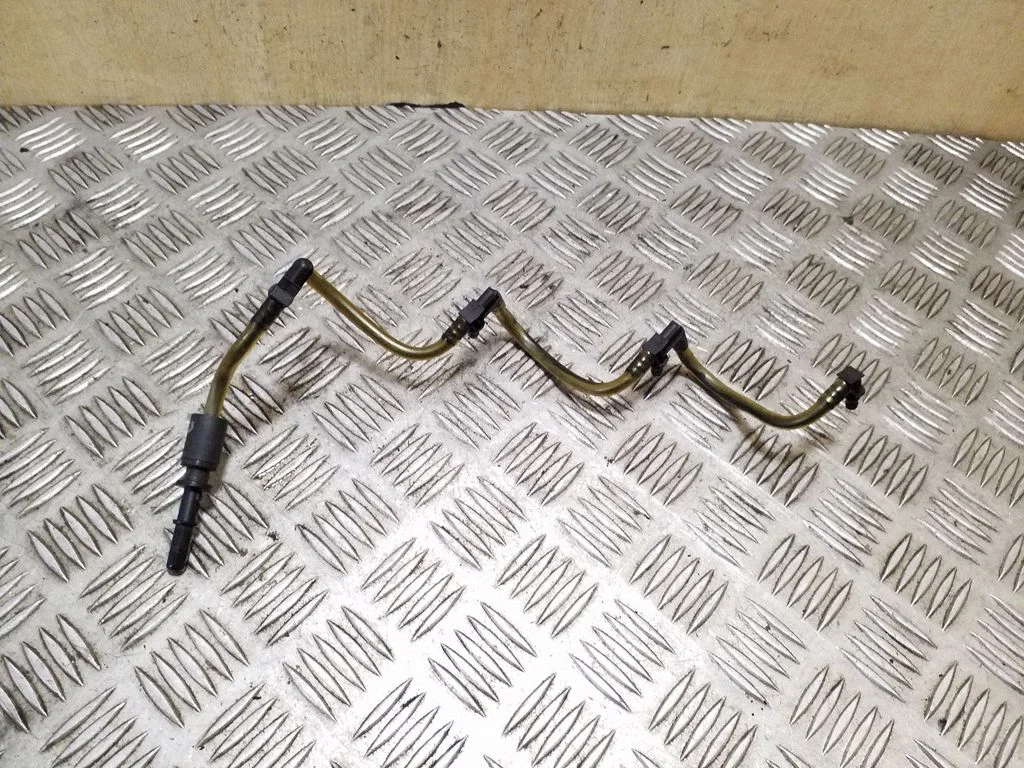 Fuel return line/hose – Renault Trafic II (X83) (2001-2014)
