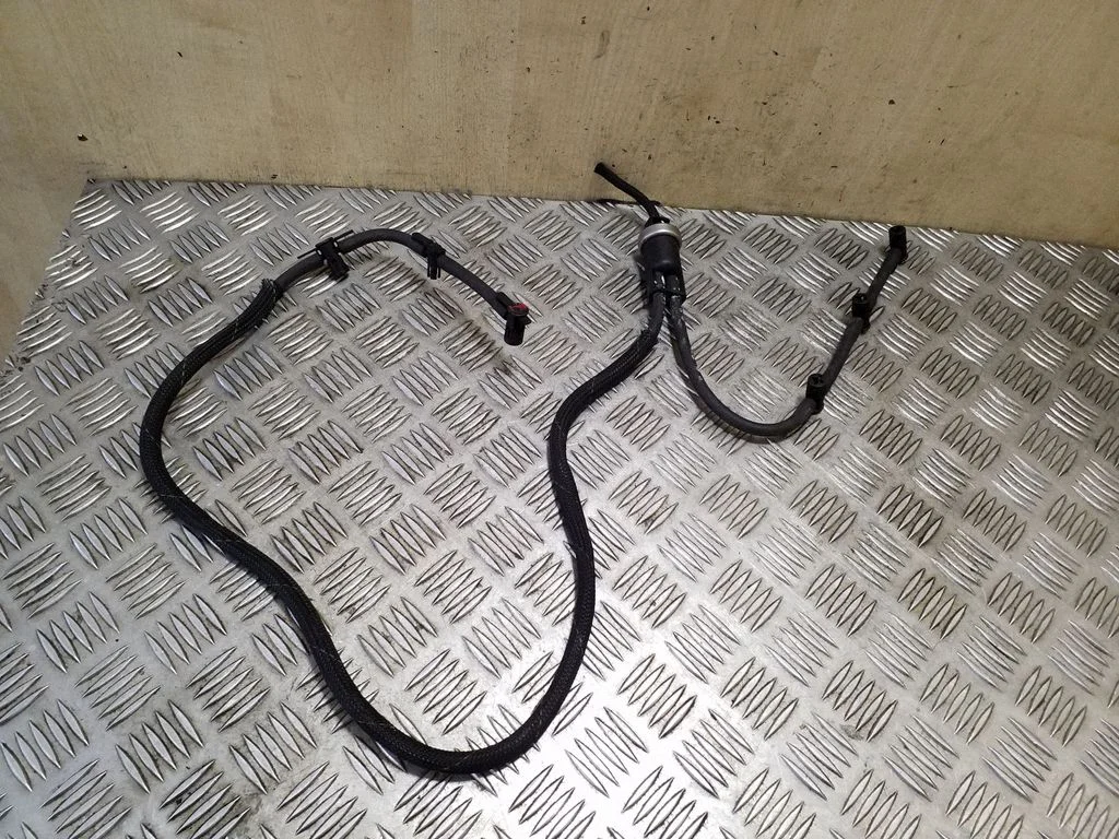 Fuel return line/hose