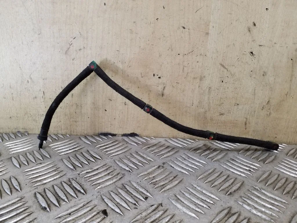Fuel return line/hose