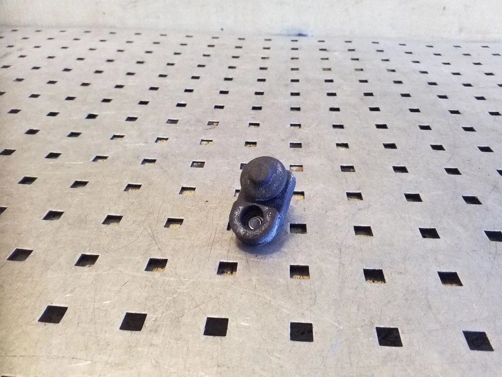 Rear door sensor – right