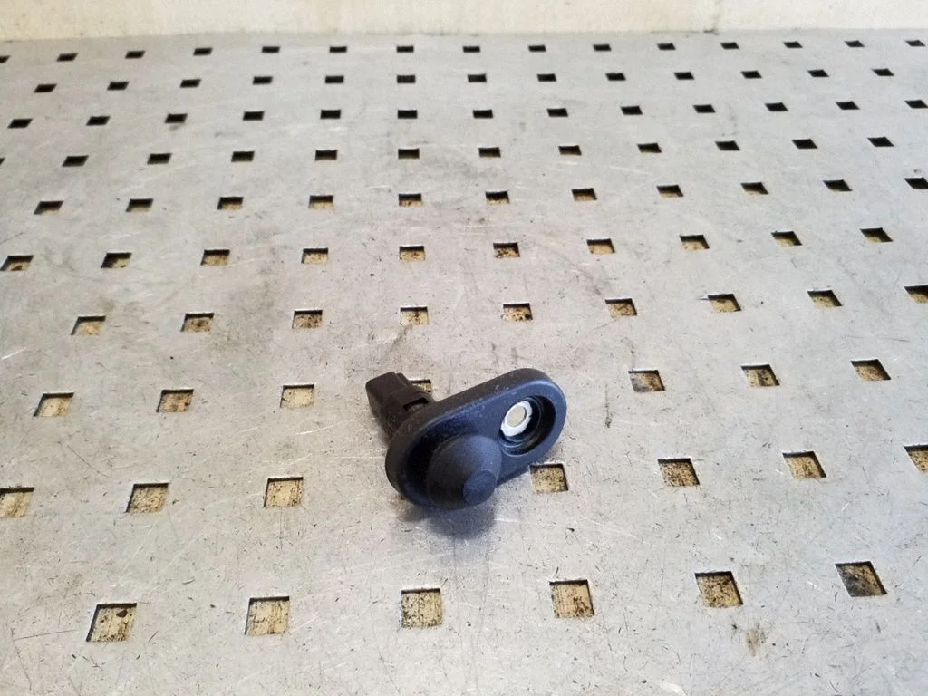 Rear door sensor
