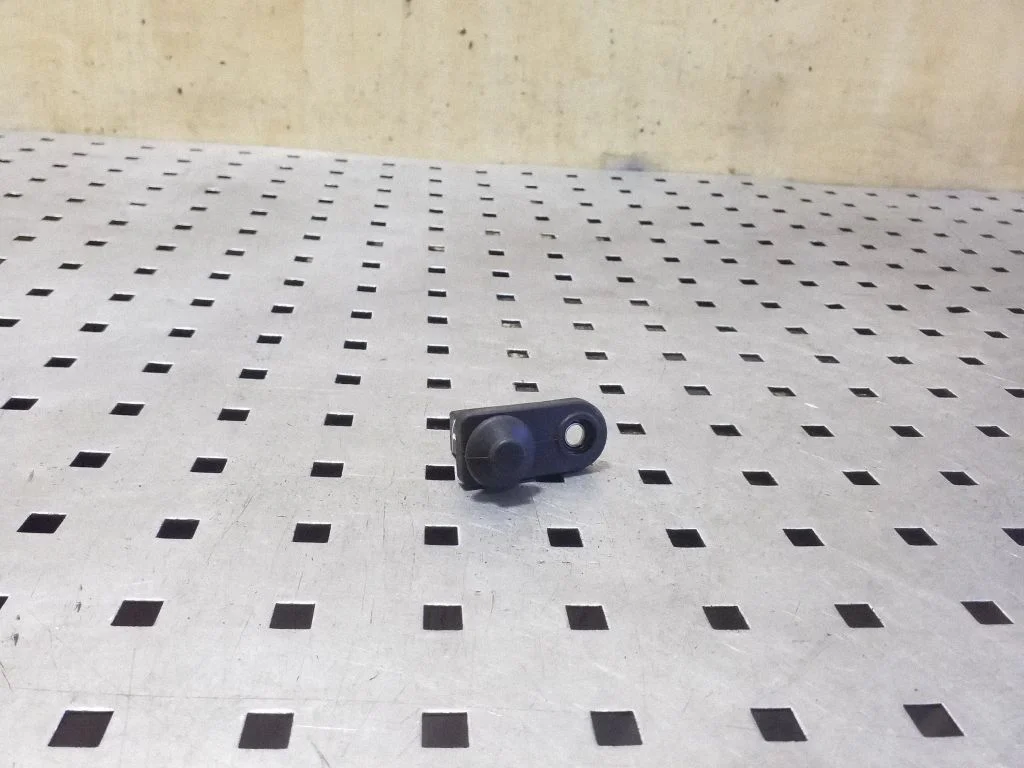 Front door sensor coupe