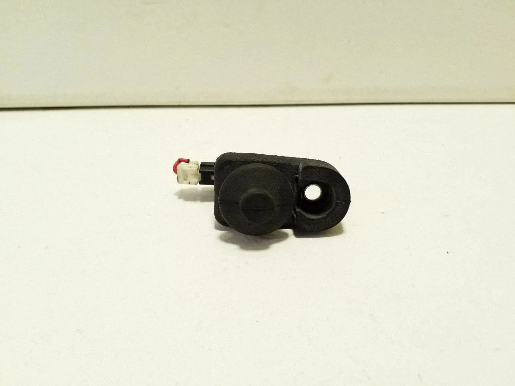 Front door sensor coupe