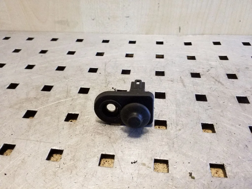 Front door sensor coupe