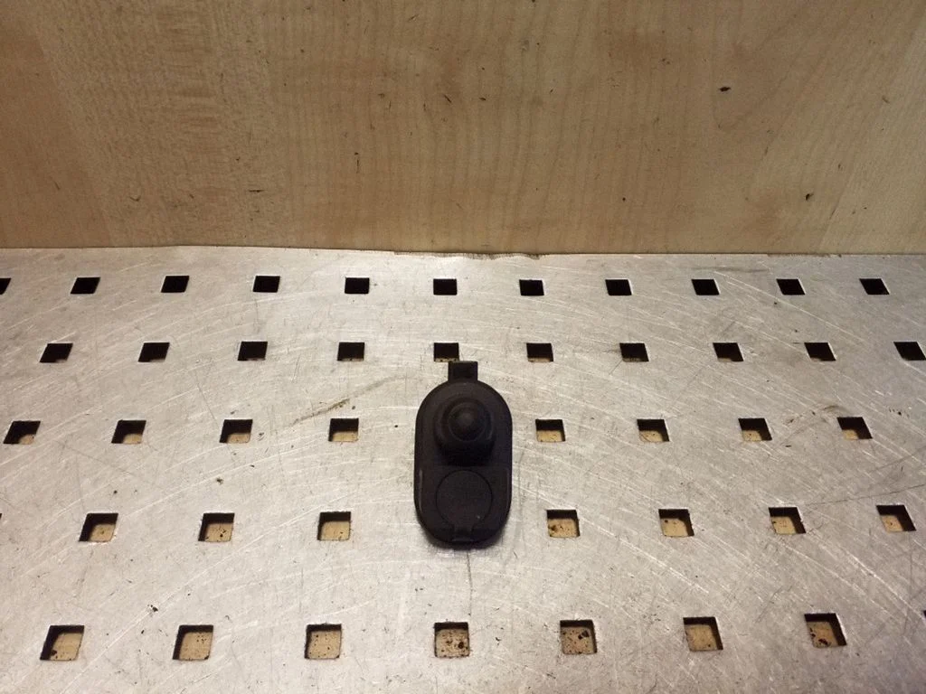 Front door sensor coupe