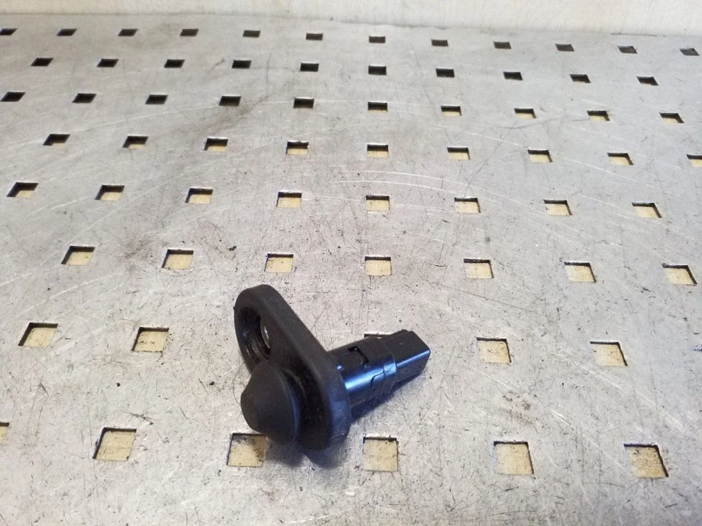 Front door sensor coupe – Toyota Corolla Verso AR10 (2004-2009)