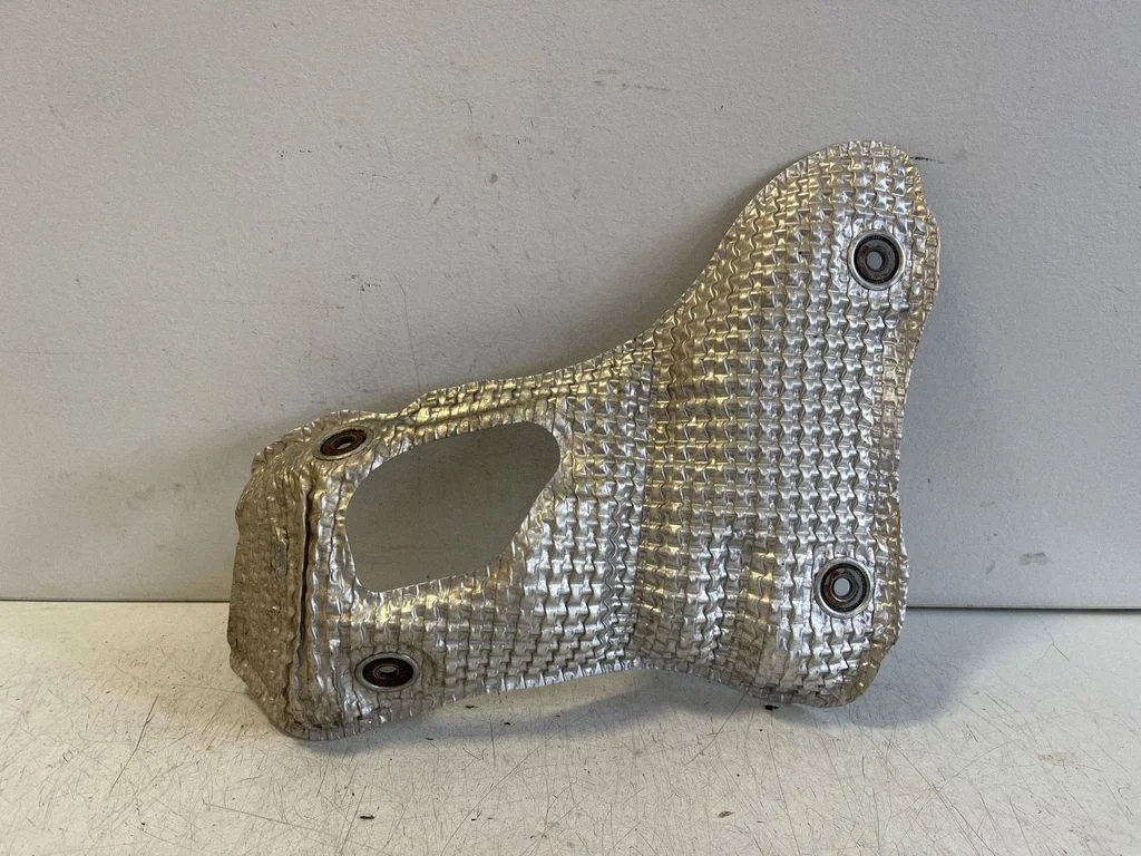 Exhaust heat shield