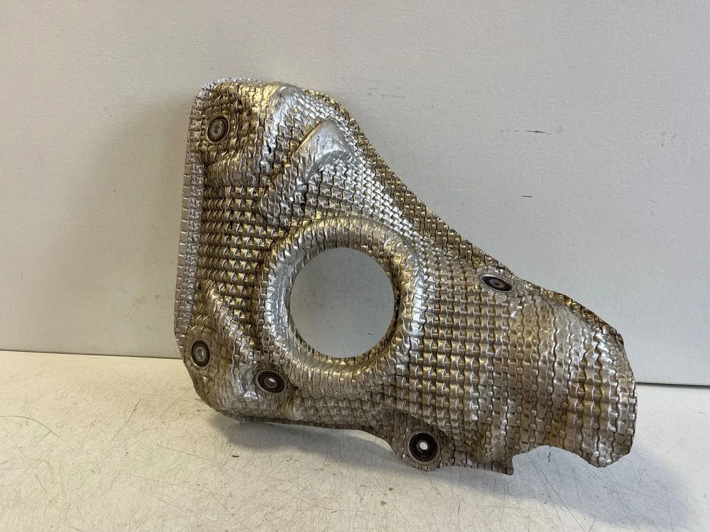 Exhaust heat shield
