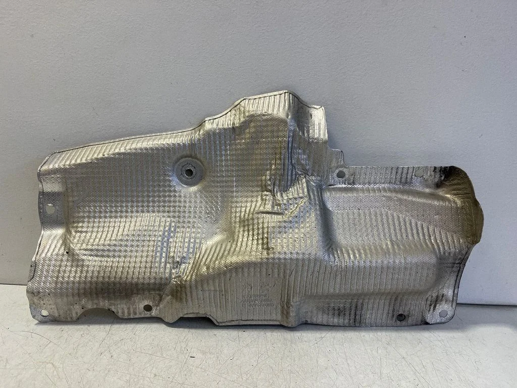 Exhaust heat shield 4M0825692D
