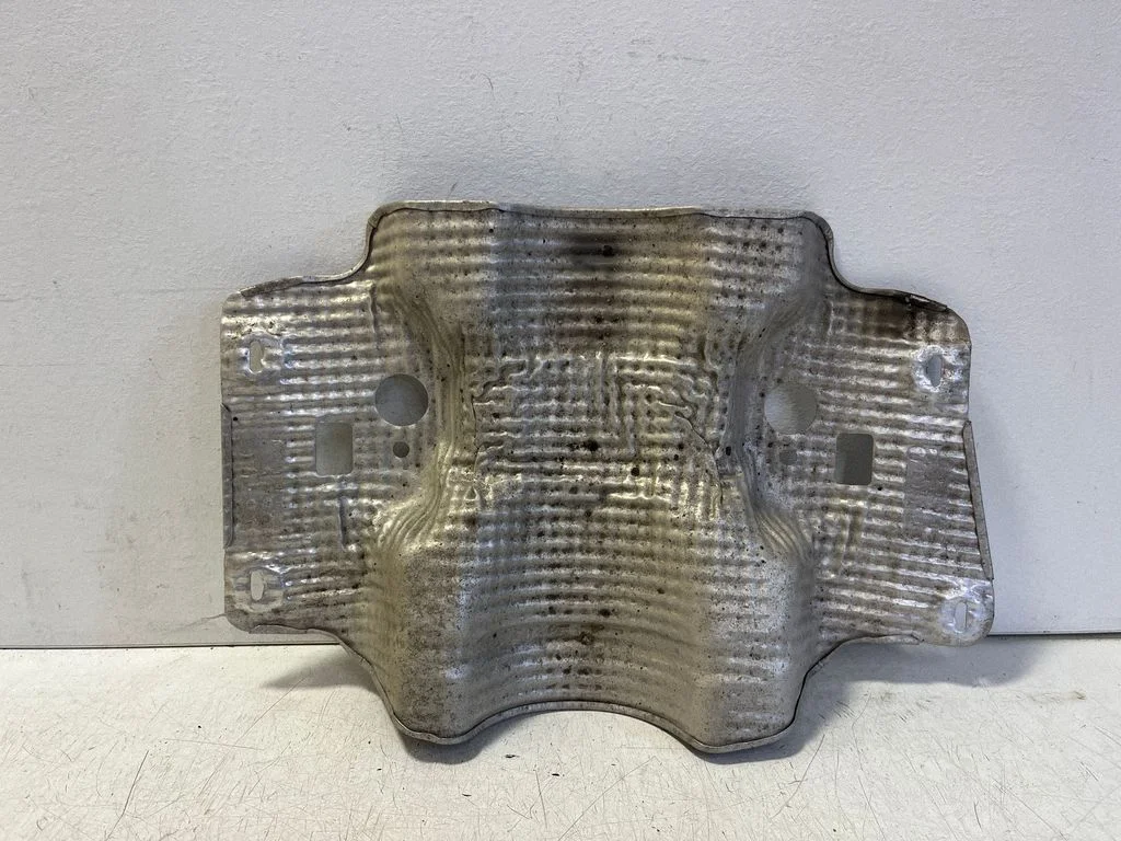 Exhaust heat shield 4M0521443C