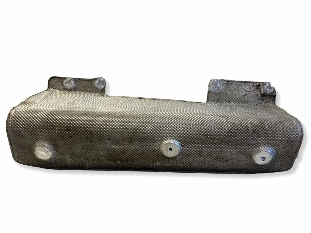 Exhaust heat shield 7241776