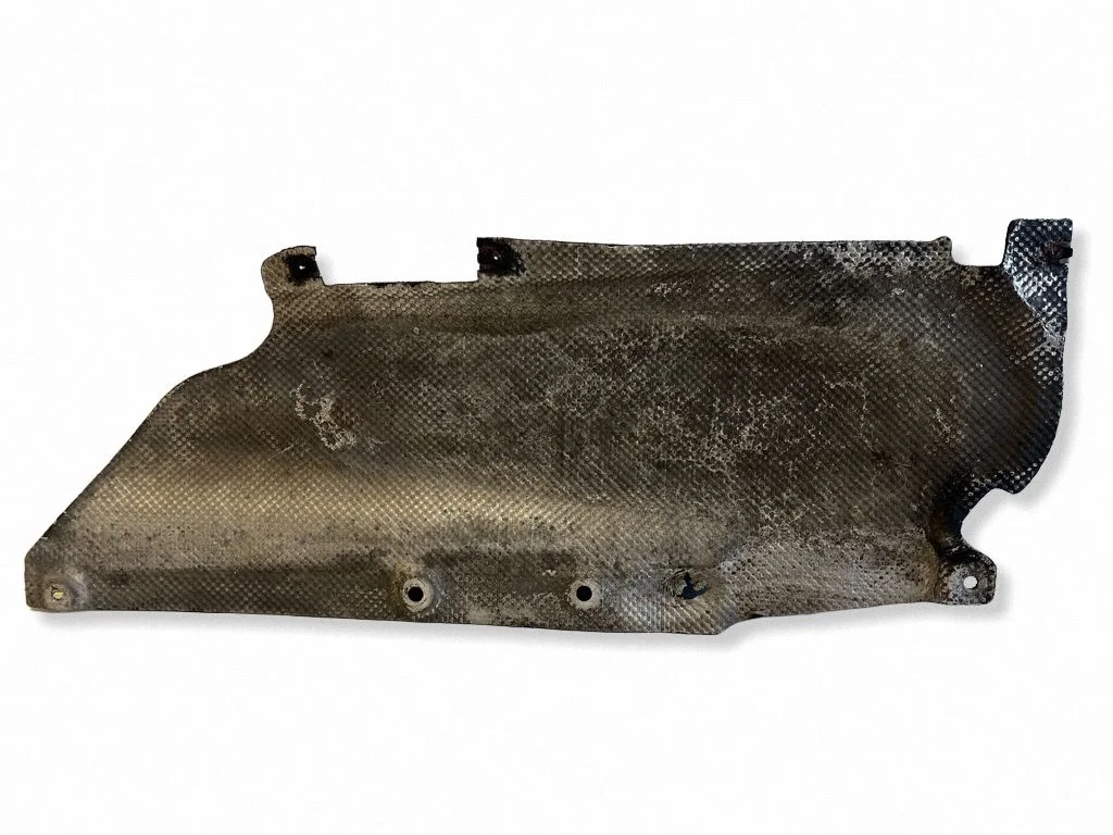 Exhaust heat shield