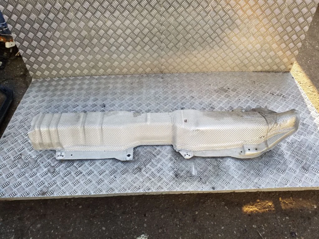 Osłona termiczna układu wydechowego 8X0825671G