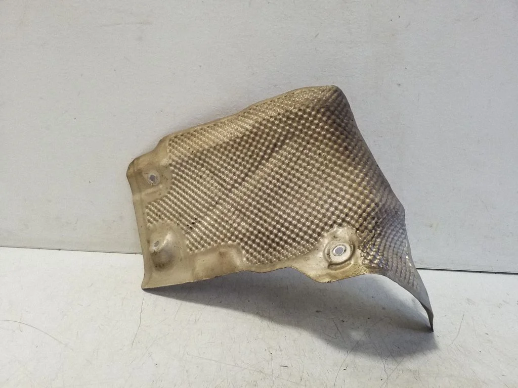 Exhaust heat shield 5Q2423981L