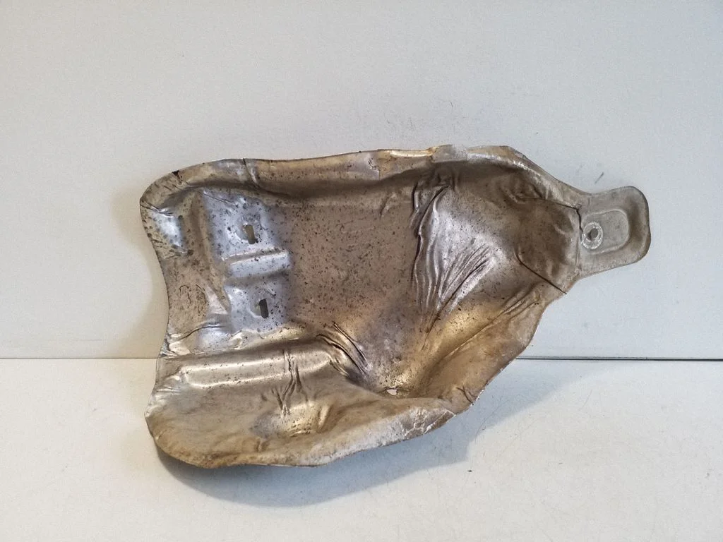 Exhaust heat shield A9064914230