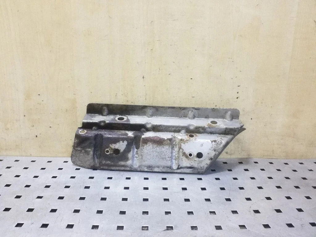 Exhaust heat shield 06F129597F
