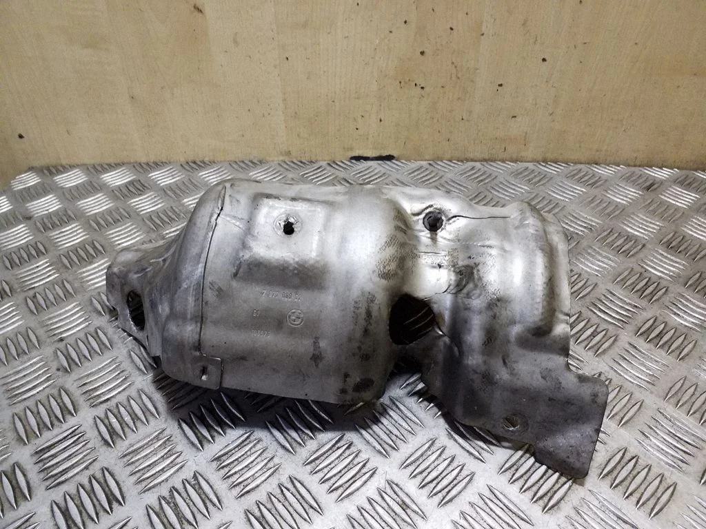 Väljalaske soojusisolatsioon (kuumakaitse) – Mini Cooper Countryman R60 (2011-2016)