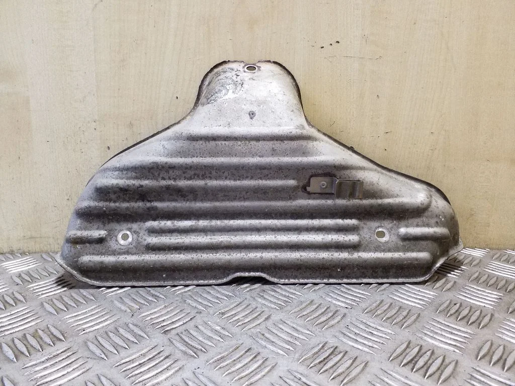 Väljalaske soojusisolatsioon (kuumakaitse) – Nissan Qashqai (2006-2010)