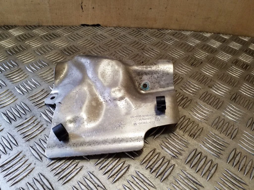 Väljalaske soojusisolatsioon (kuumakaitse) – BMW 5-seeria GT F07 (2010-2017)