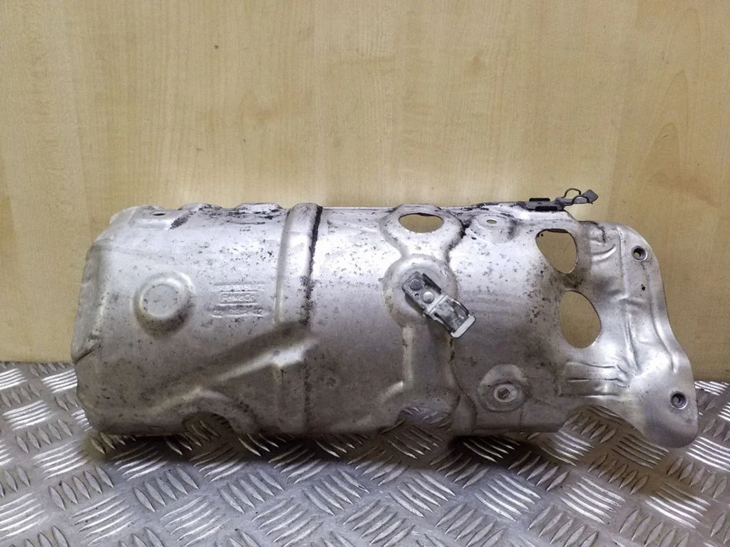 Exhaust heat shield – Ford Focus (2010-2017)