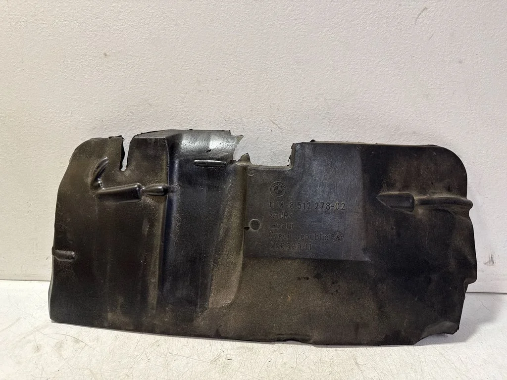 Heat shield in engine bay – BMW X6M F86 (2015-2018)