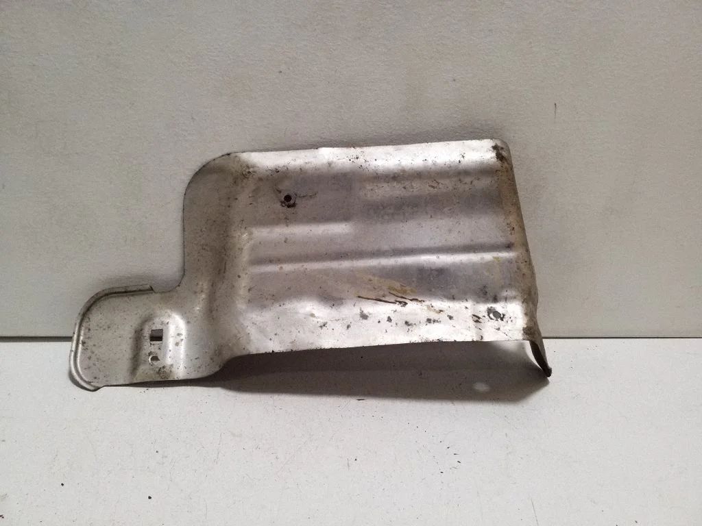Heat shield in engine bay 1K2423981E
