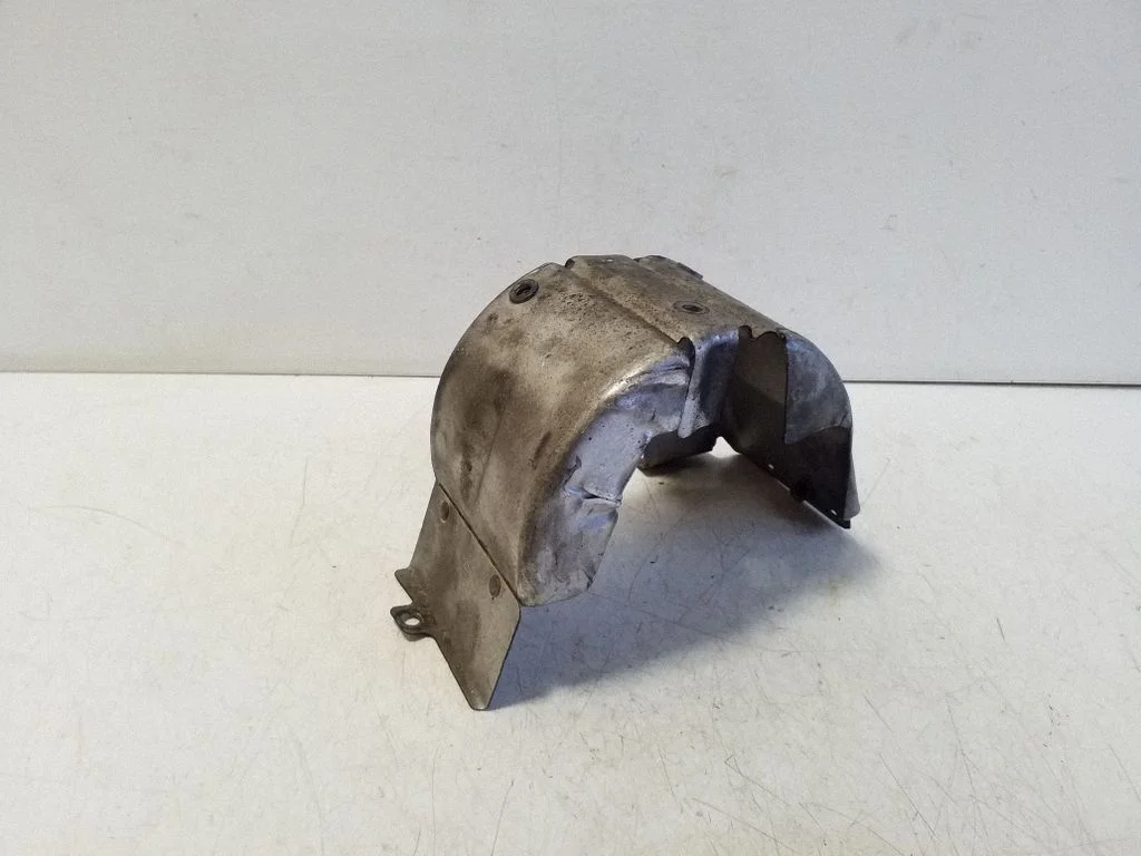 Heat shield in engine bay – Land Rover Discovery Sport (2014-)