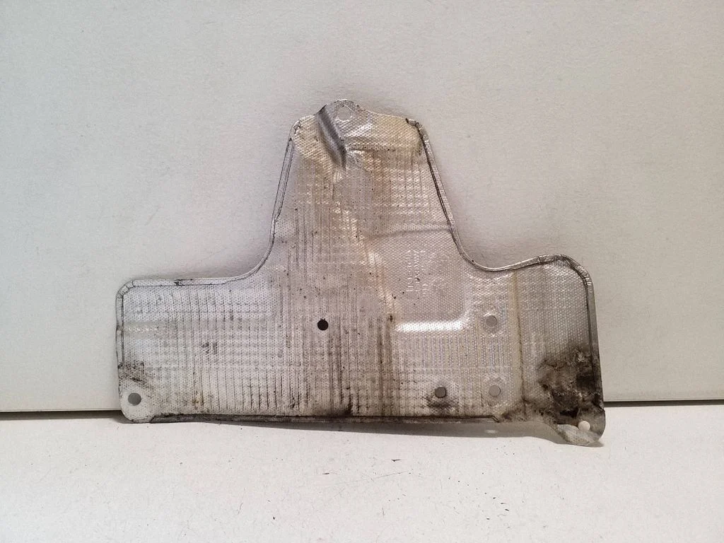 Heat shield in engine bay – Audi Q7 4M (2015-)