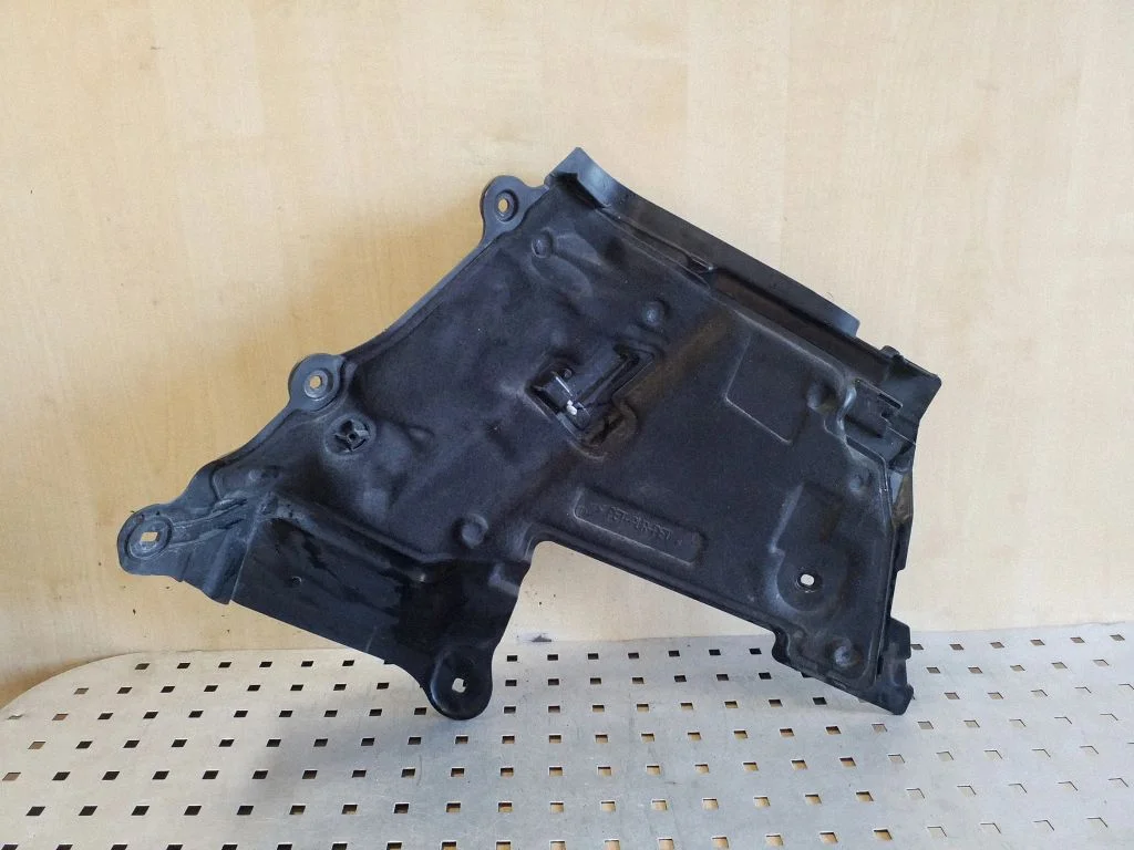 Heat shield in engine bay – Mercedes-Benz GLC-Class C253 (2016-)
