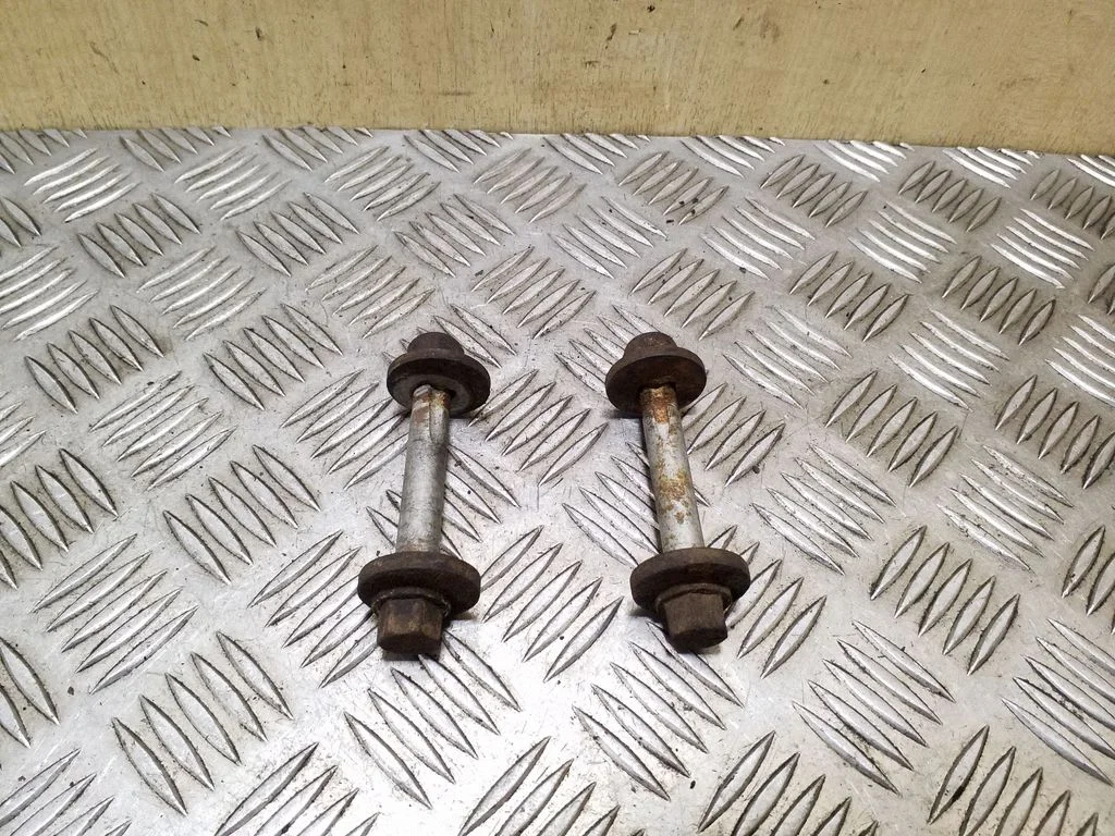 Rear suspension camber bolt – Volvo XC60 (2009-2013)