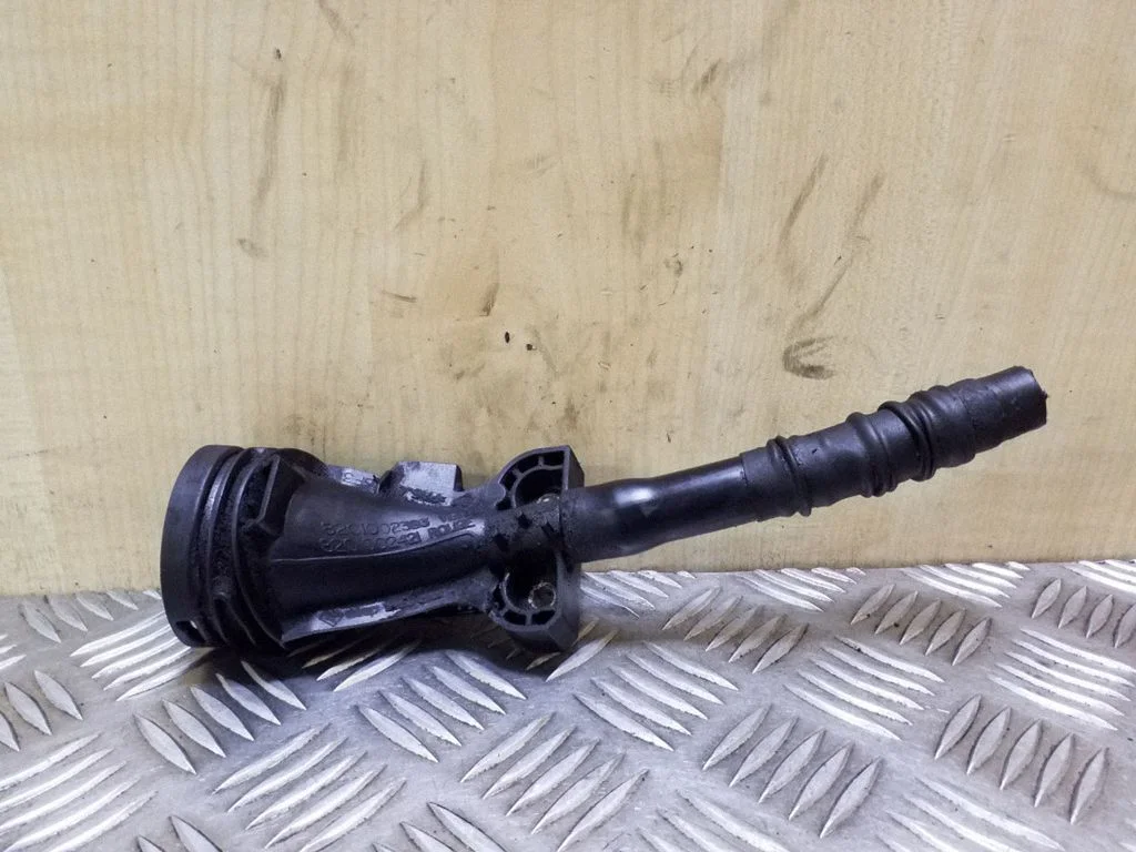 Tepalo užpylimo vamzdelis