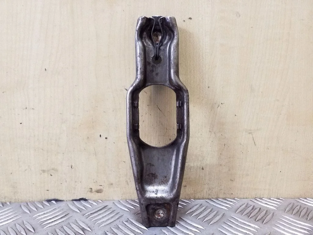 Clutch release arm fork – Volkswagen Golf IV (1998-2005)